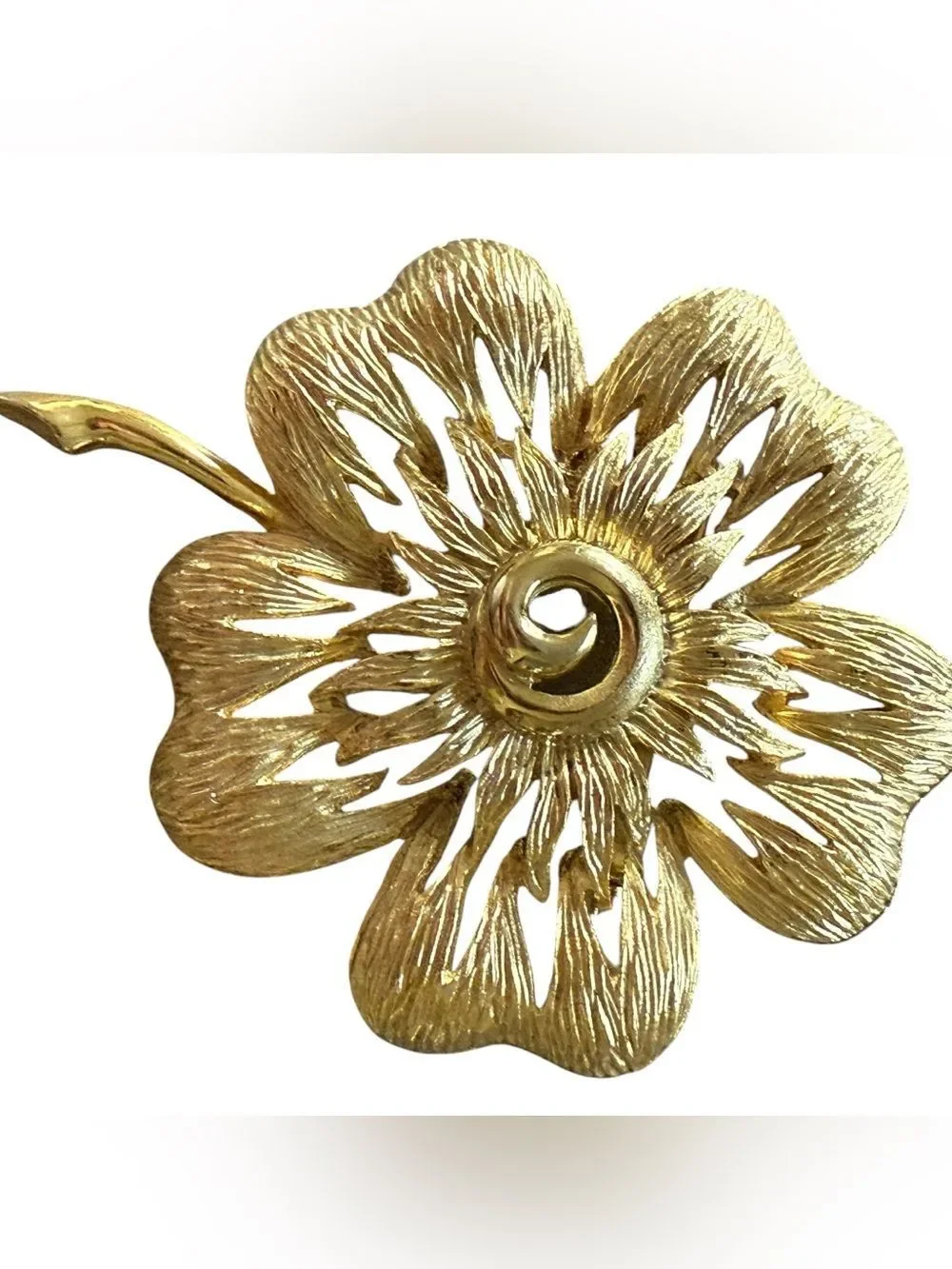 Vintage 1960’s Gold Tone Chunky Brooch Pin
